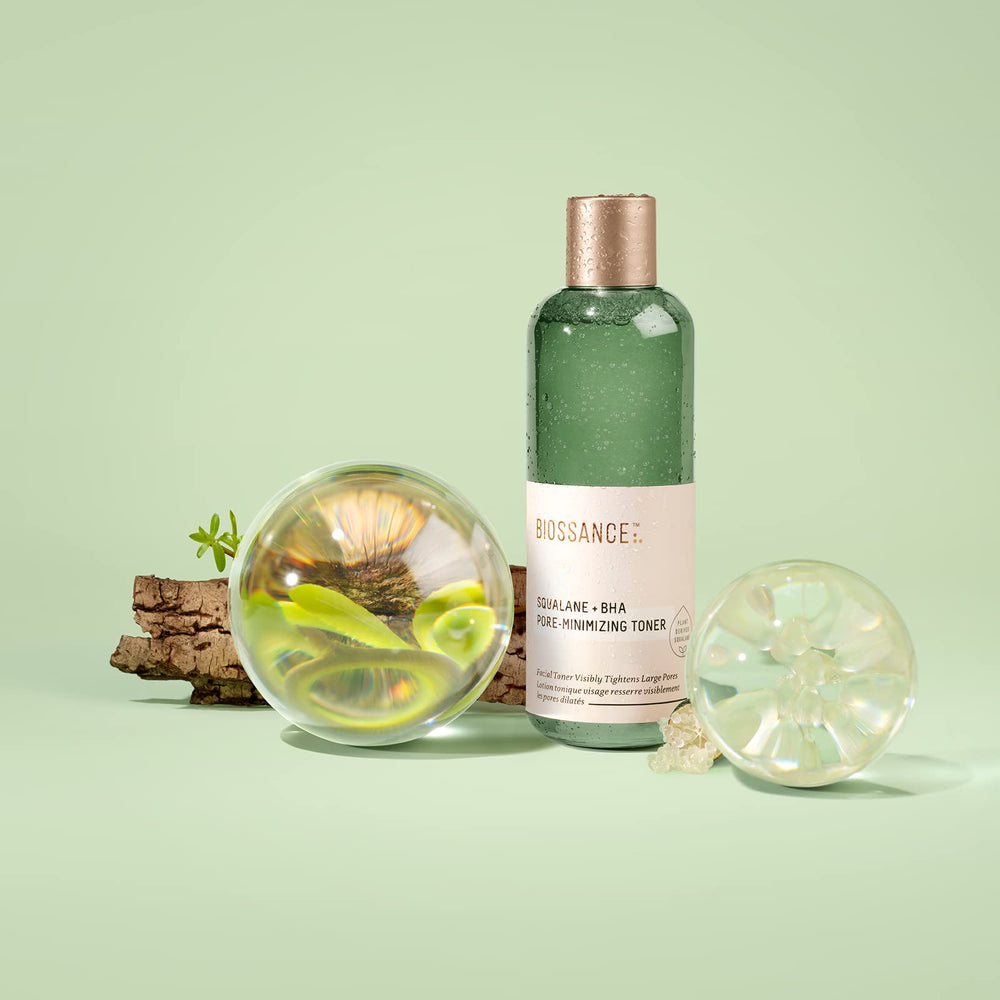 Tonique Biossance en texture hydratante sur peau equilibree.