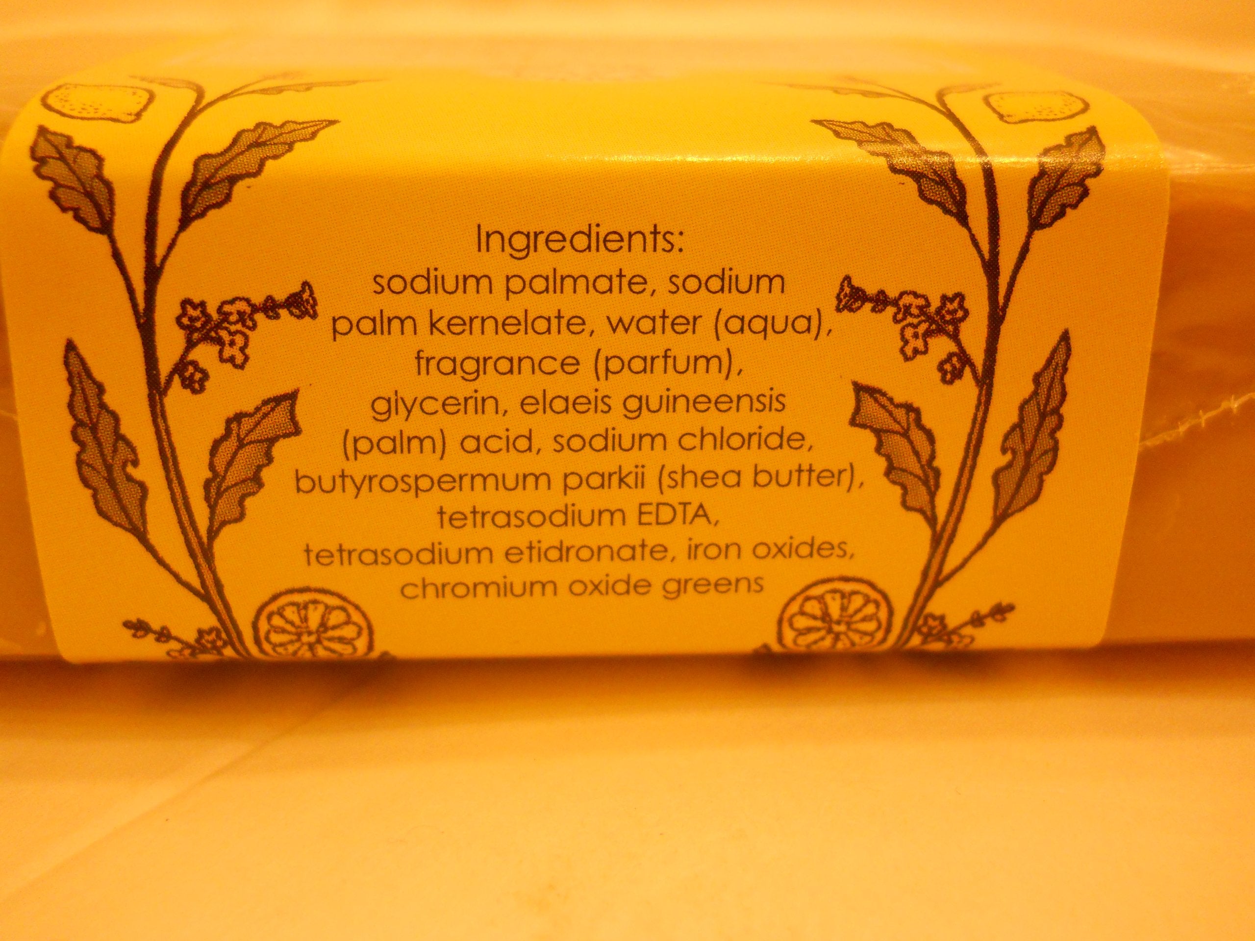 Savon Bisous De Provence sur evier, parfum frais et revitalisant.