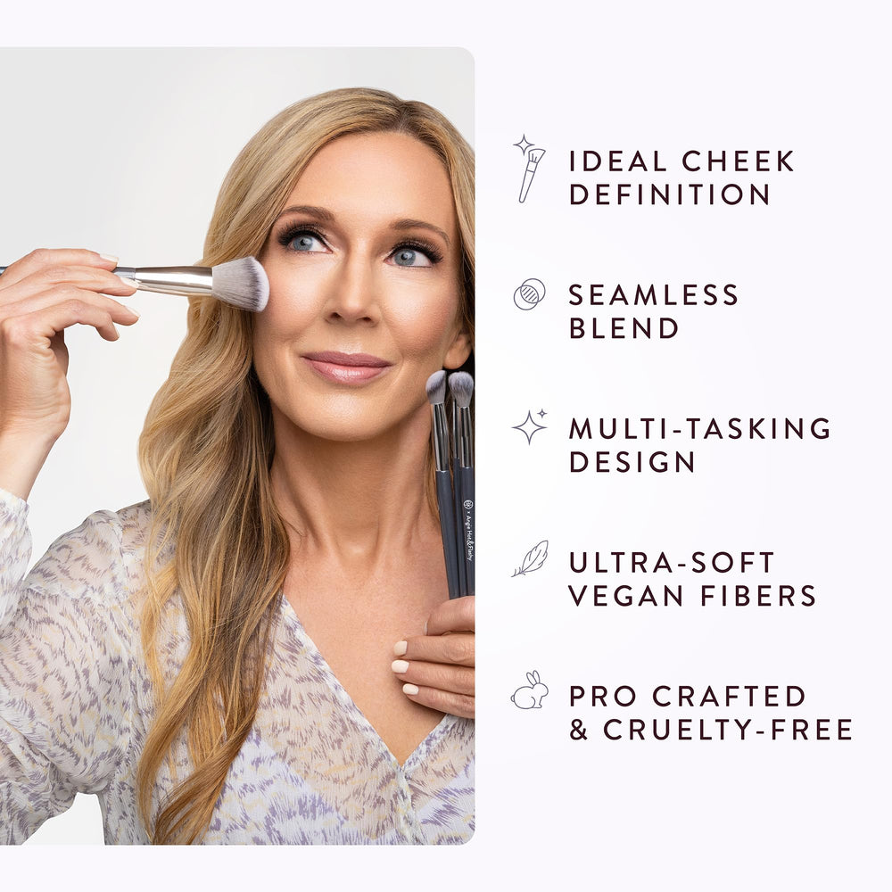 Pinceau anglé BK Beauty Angie A507 pour application crème bien diffusée.