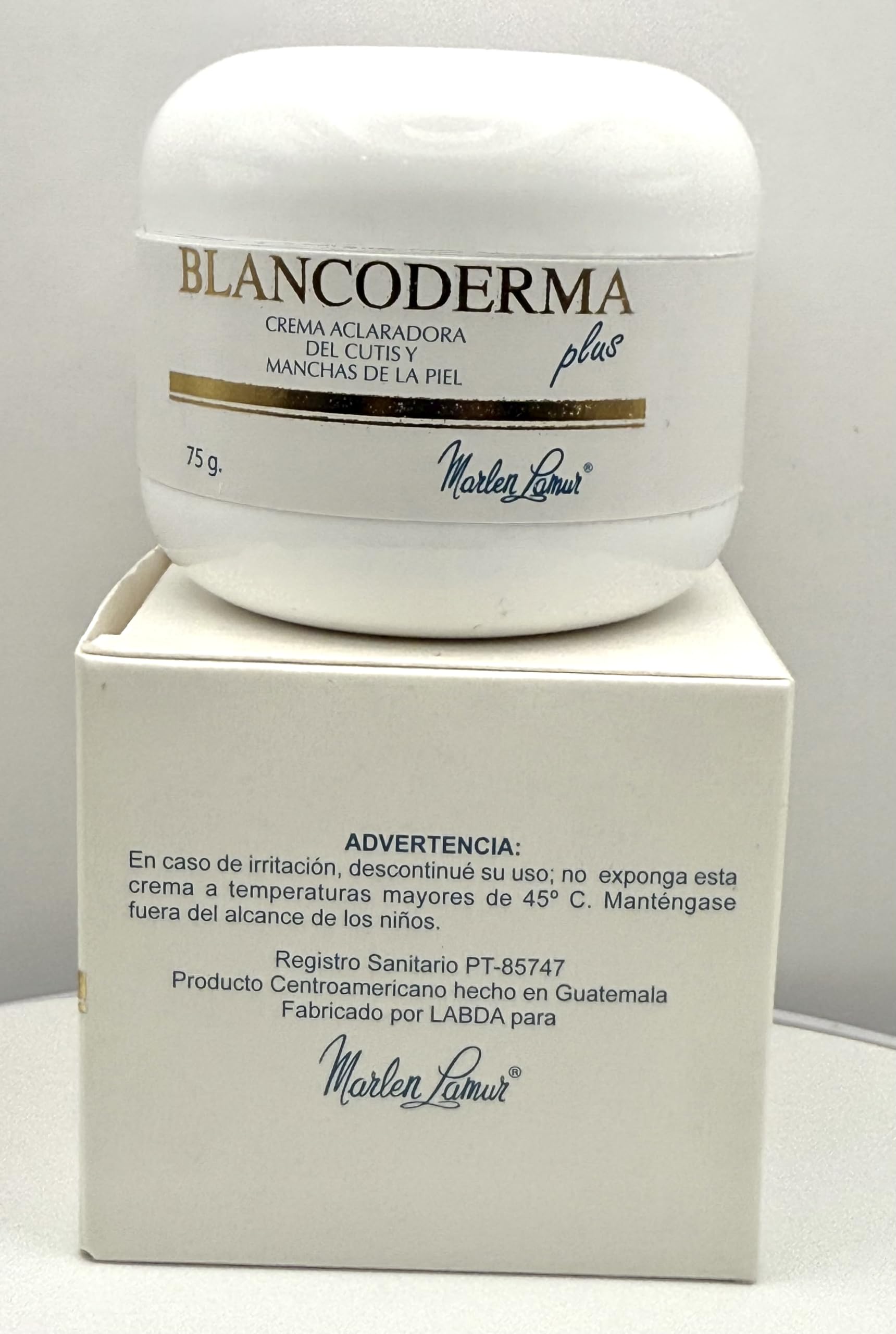 Blancoderma Plus, texture crème légère facilitant l’application et pénétration rapide