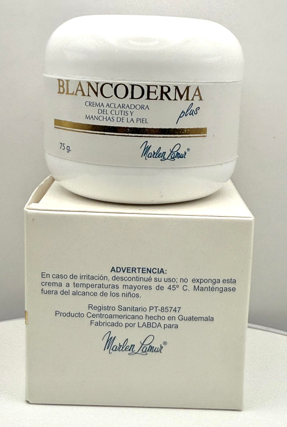 Blancoderma Plus, texture crème légère facilitant l’application et pénétration rapide