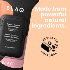 BLAQ Lingettes Charbon Actif – côté texturé pour exfoliation légère.