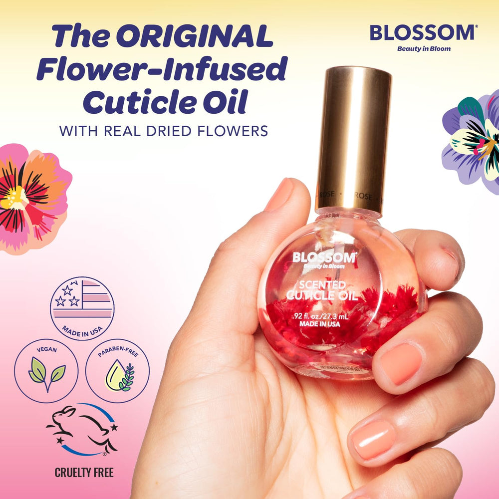 Blossom huile cuticule application-ongles pratique quotidienne pour ongles plus doux et hydratés.