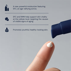 Application quotidienne matin et soir avec Blueprint Bryan Johnson pour hydratation.