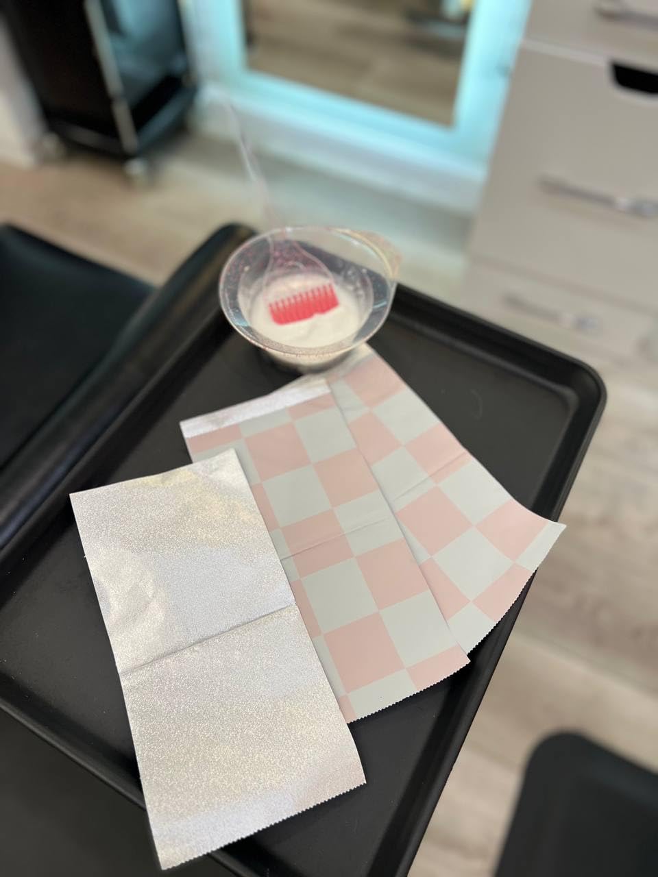 Blush Essentials – aluminium de qualité professionnelle pour salons.