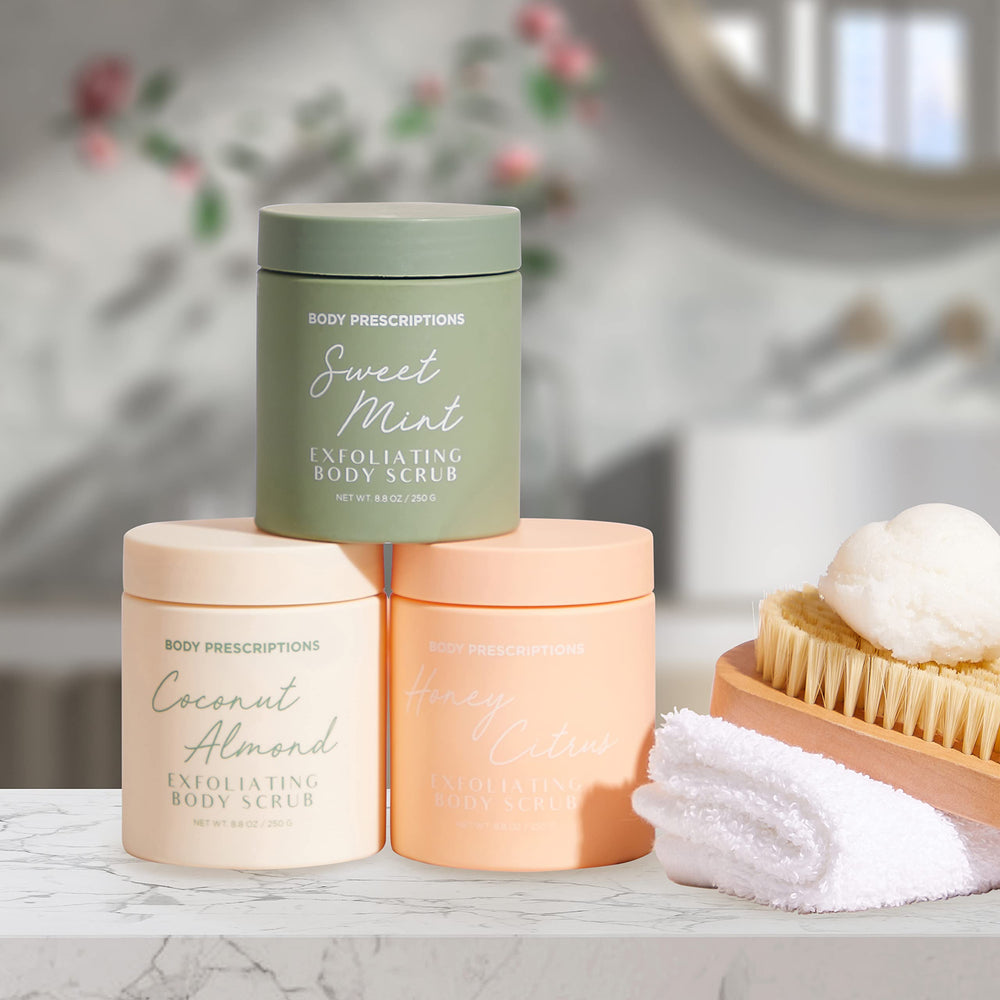 Body Prescriptions gommage menthe douce application mains: rituel frais sous la douche.