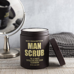 Body Prescriptions gommage corps homme en douche, usage facile lors de la routine quotidienne.