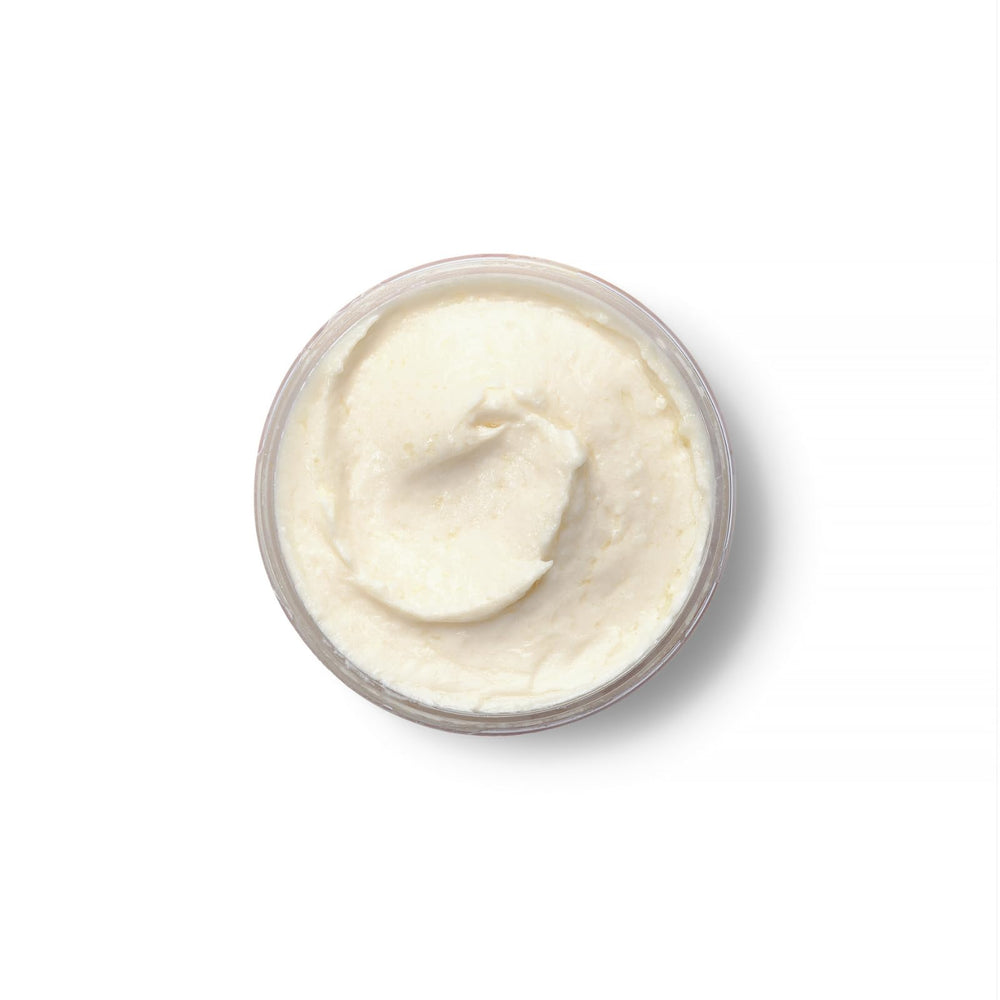 Texture crémeuse Bodystry Rose Oil Butter, peau douce et veloutée.