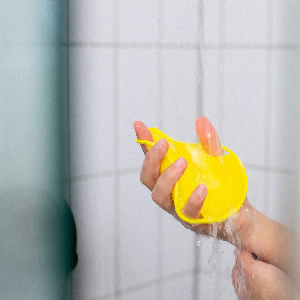 Boie USA Scrubber exfolie en douceur tout en aidant à nettoyer les pores.