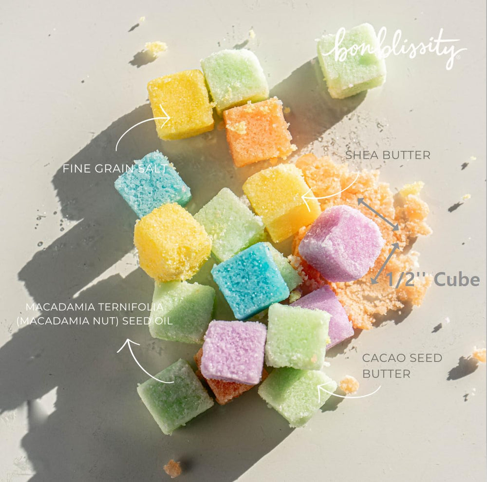 Bonblissity cubes-sucres-gommage-cubes-detail : cubes fondent et libèrent une lotion nourrissante.