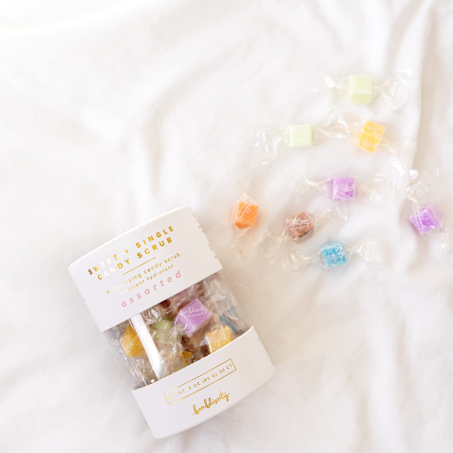 Bonblissity cubes-sucres-gommage-ingredients-naturels : ingrédients naturels nourrissants sans produits agressifs.
