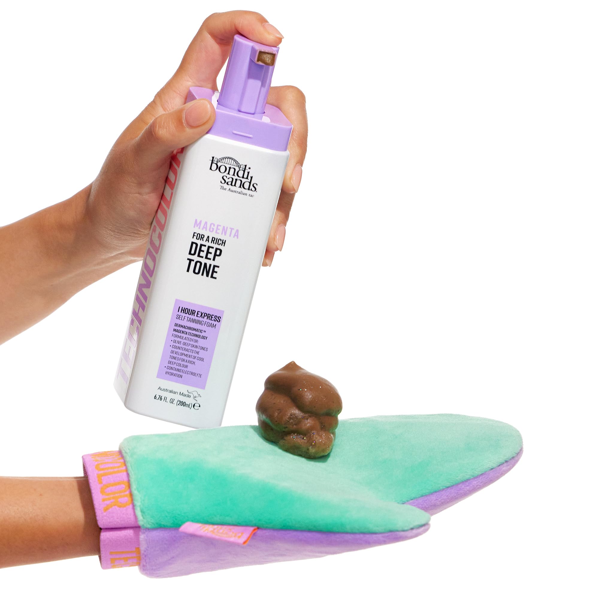 Bondi Sands Technocolor Magenta – gant d’application pour une application précise du produit.