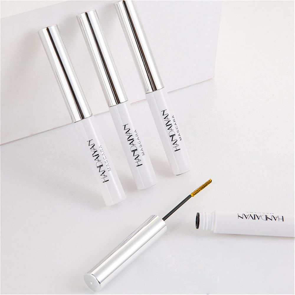 Mascara BONNIE CHOICE rose: douceur féminine et effet rêveur.