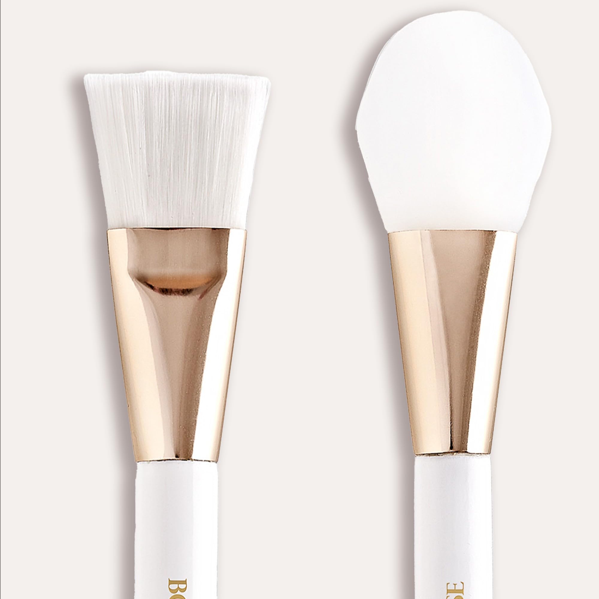 Retrait du masque avec embout silicone Borghese, douceur assurée