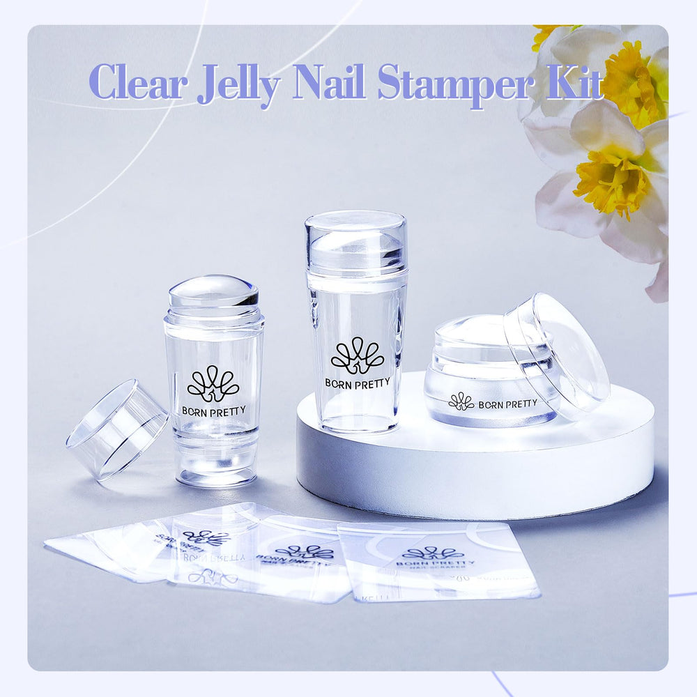 Idéal pour les ongles longs ou courts grâce aux tampons transparents.