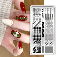 Born Pretty plaque d'impression motifs fleurs et feuilles pour des ongles raffinés.