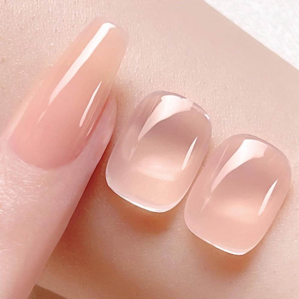 Vernis gel blanc Born Pretty pour des contours nets et éclatants.