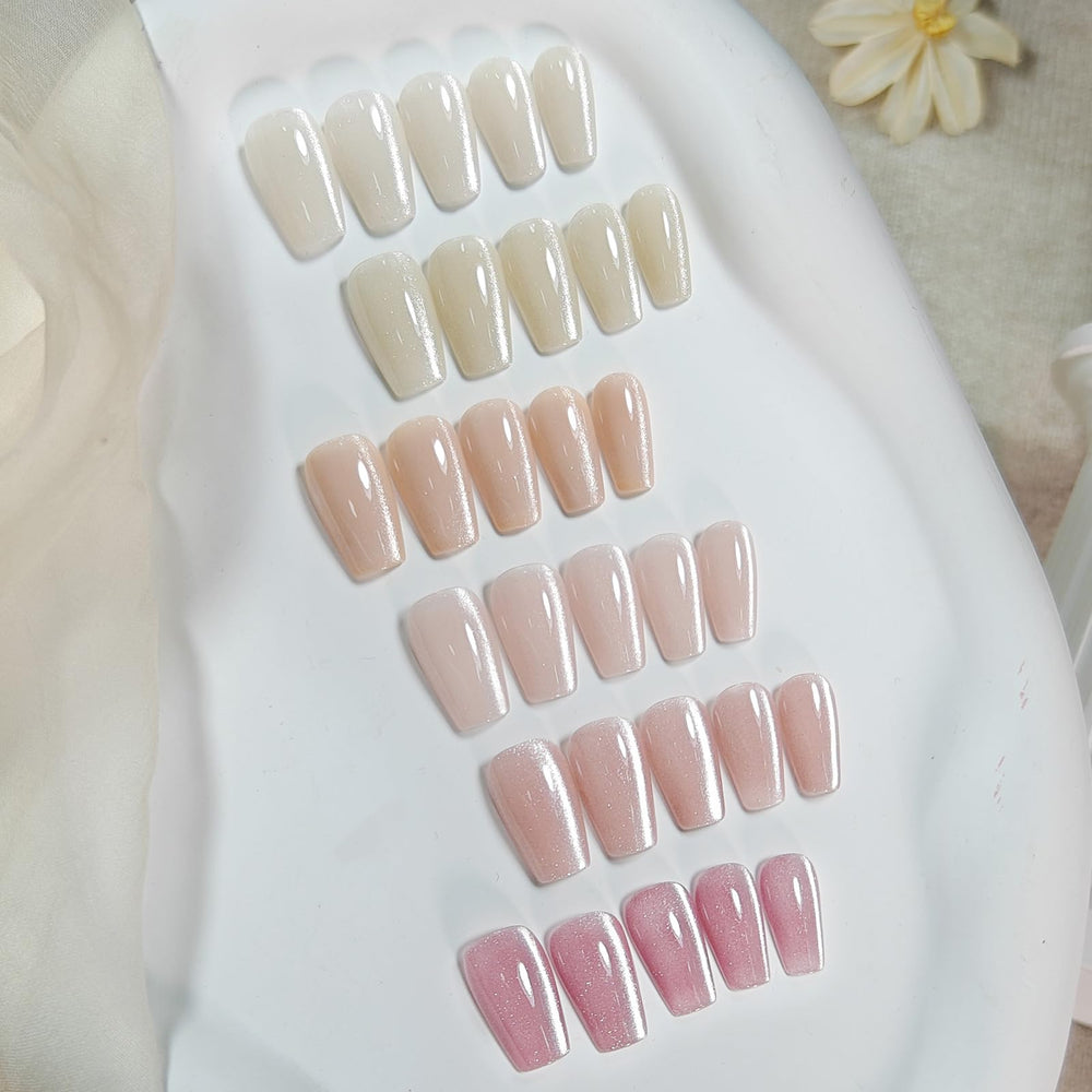 Born Pretty vernis gel magnétique cristal glace, effet miroir élégant.