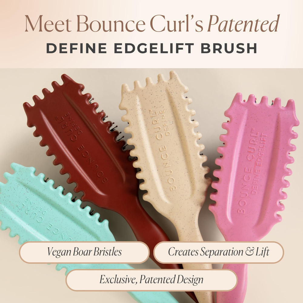 Bounce Curl méthode de coiffage douce minimise la casse et favorise la définition.