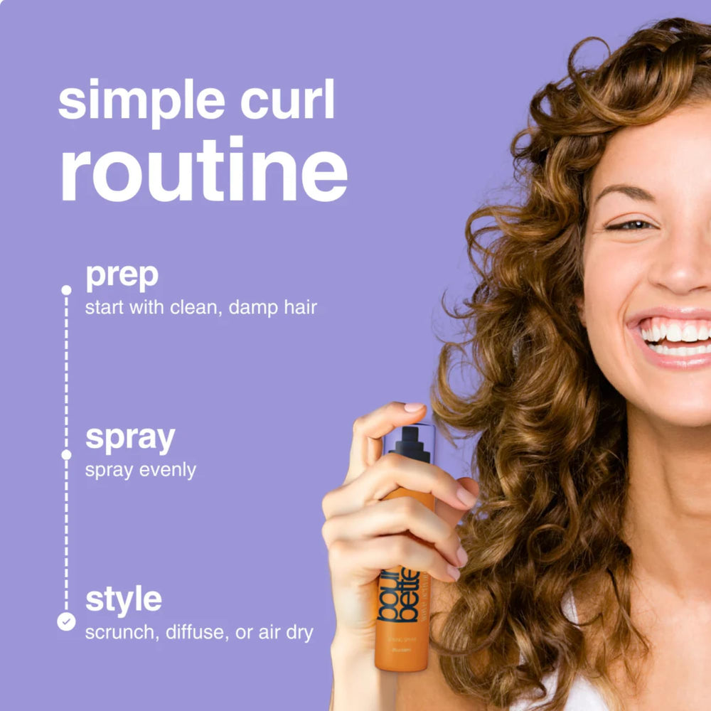 Bounce Style Wave Activator – spray appliqué sur cheveux humides pour des frisures sans frisottis.