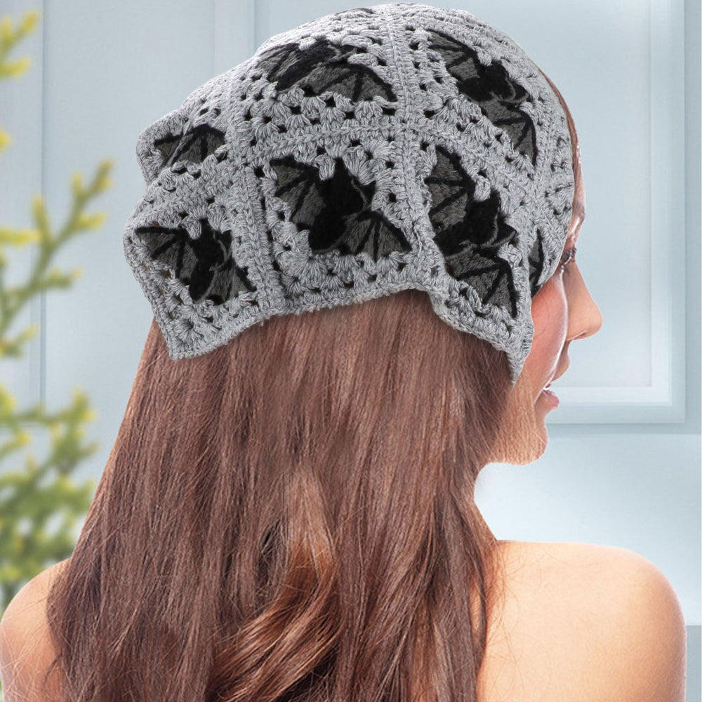 BQSAZHYJ bandana croché gothique, cadeau parfait pour femme recherchant un style distinct.