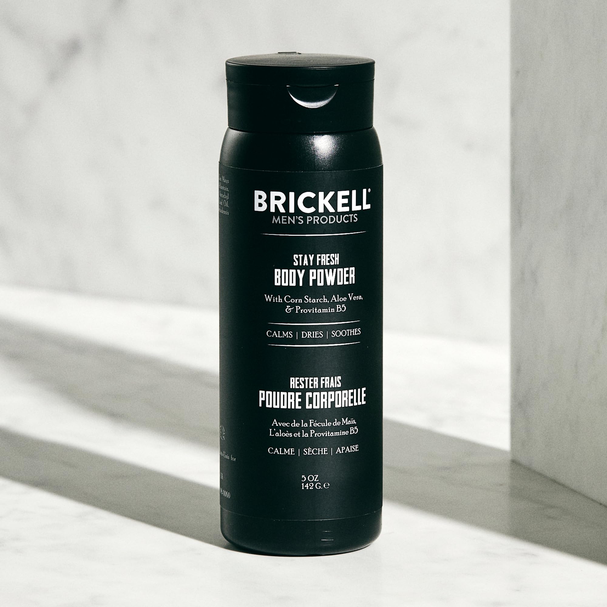 Brickell Stay Fresh sans talc: absorption discrète de l'humidité