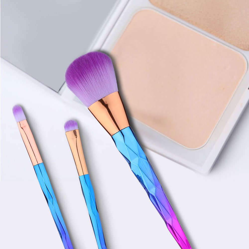 Pinceaux BTYMS sourcils pour définition et volume subtil.