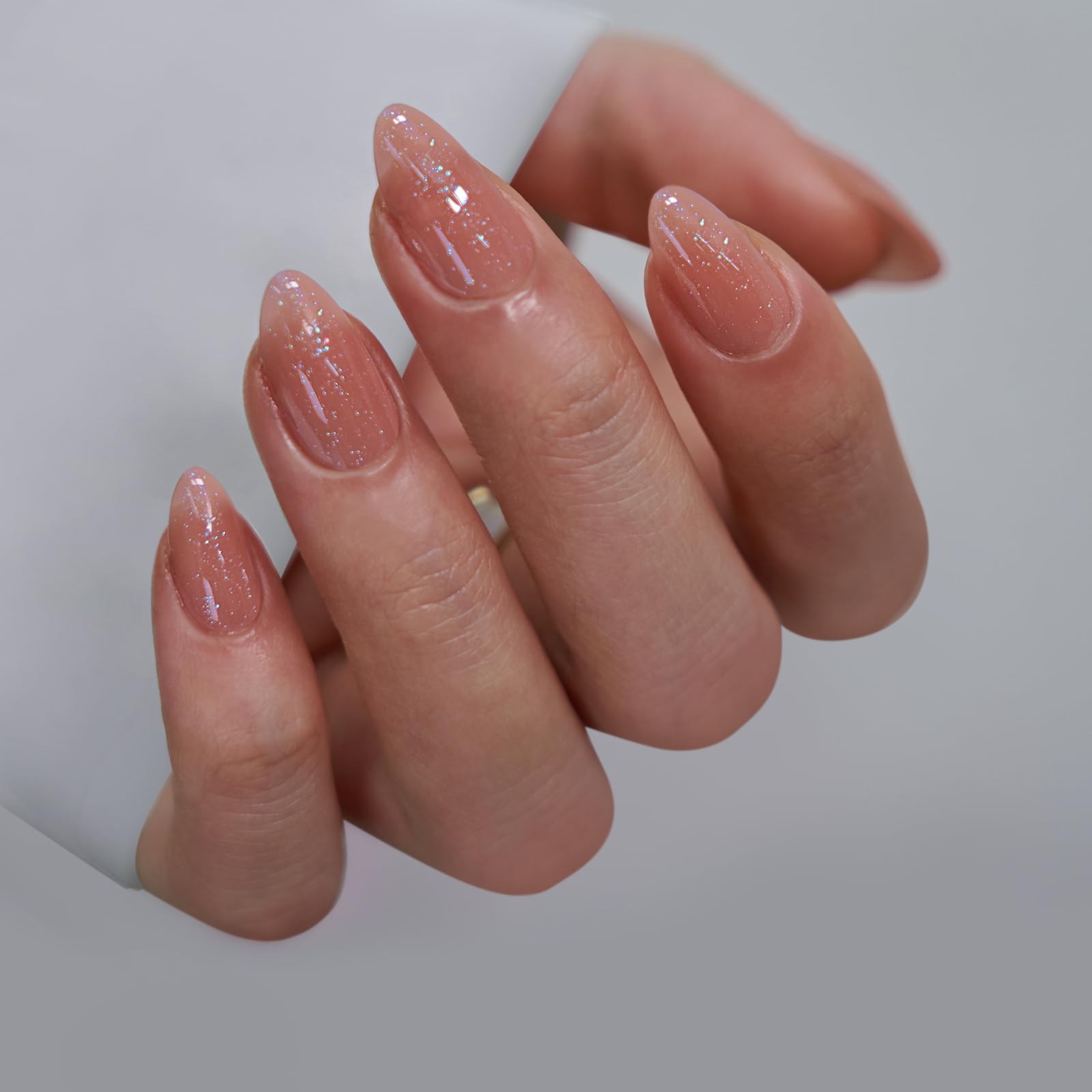 BTArtbox gel ongles translucide doux, fini naturel et flexible.