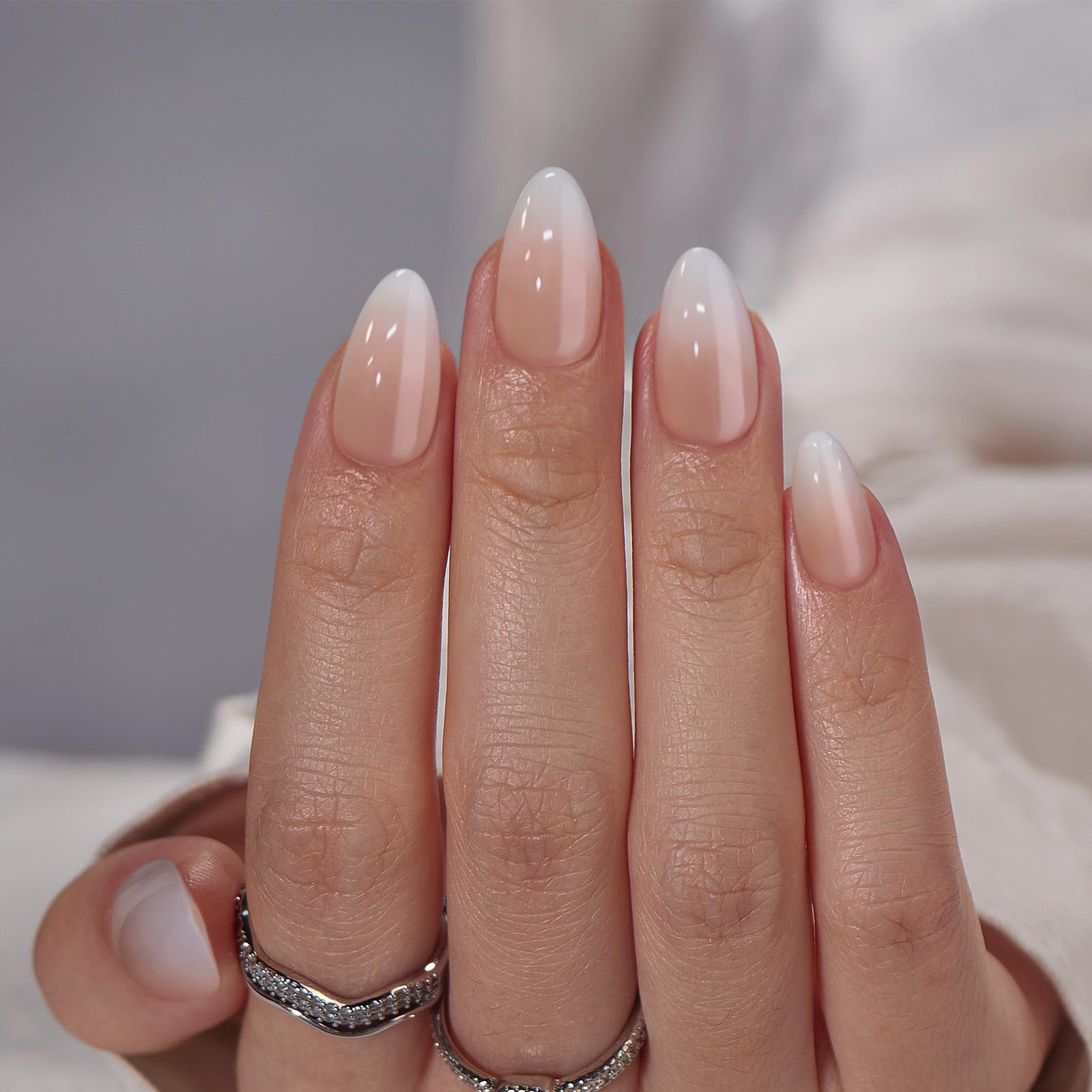 BTArtbox ongles adhésifs amande moyen ombré gel doux, effet salon rapide.