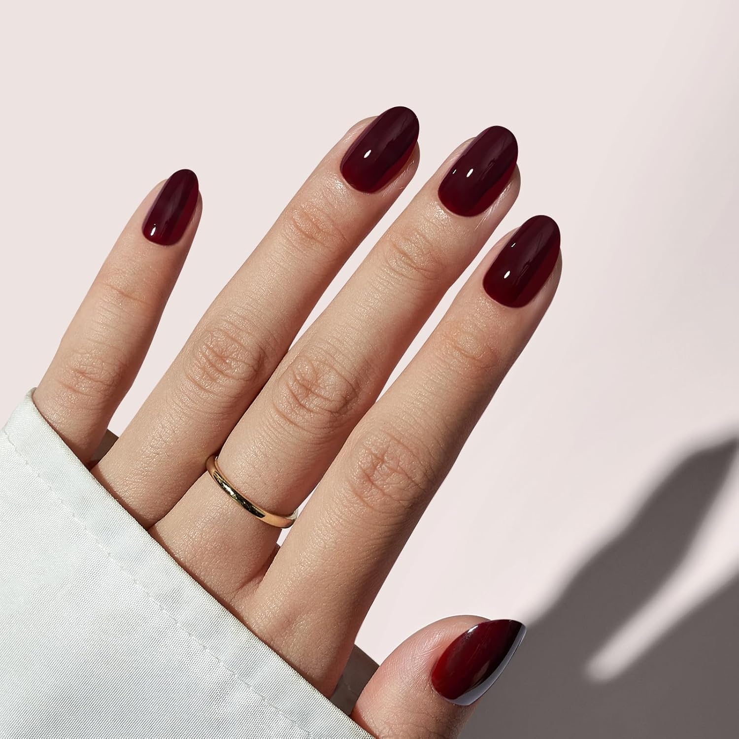 BTArtbox ongles adhesifs court grain de cafe, aspect naturel et style raffiné.