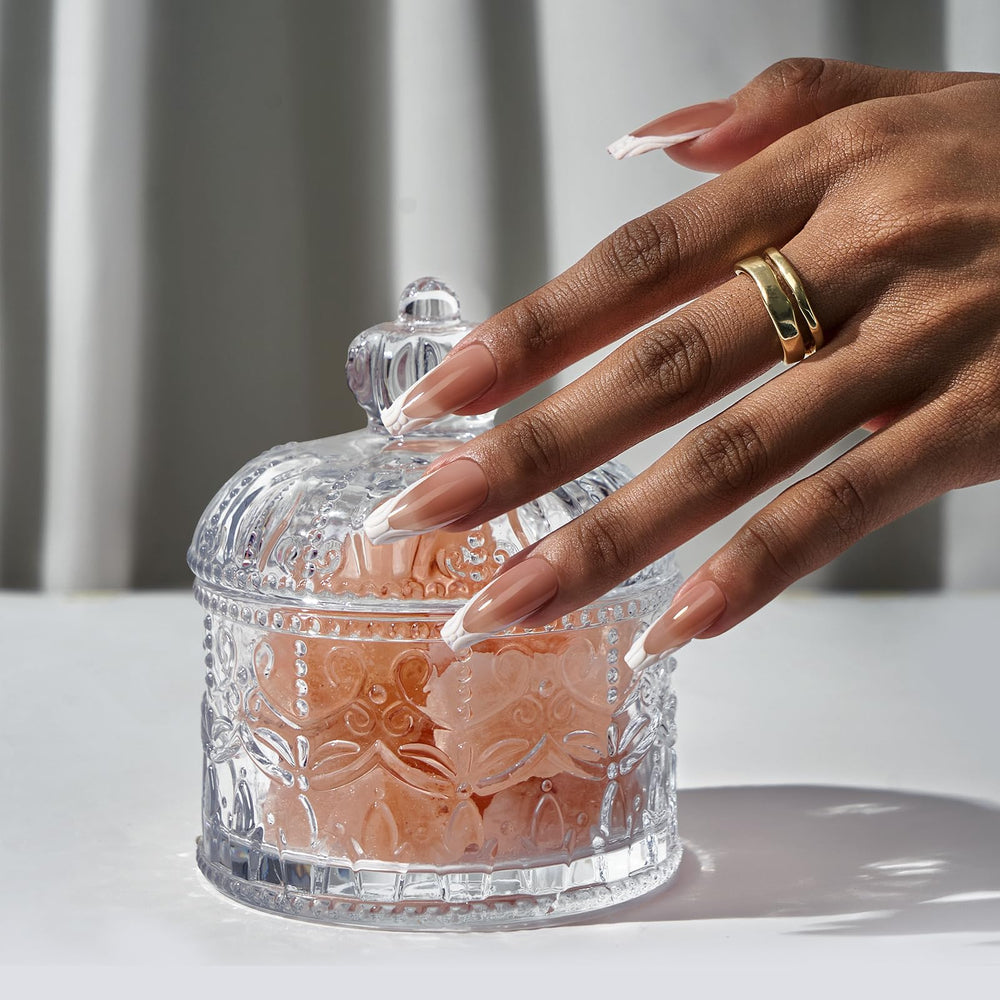 BTArtboxnails: look français ultra ajusté pour les occasions.