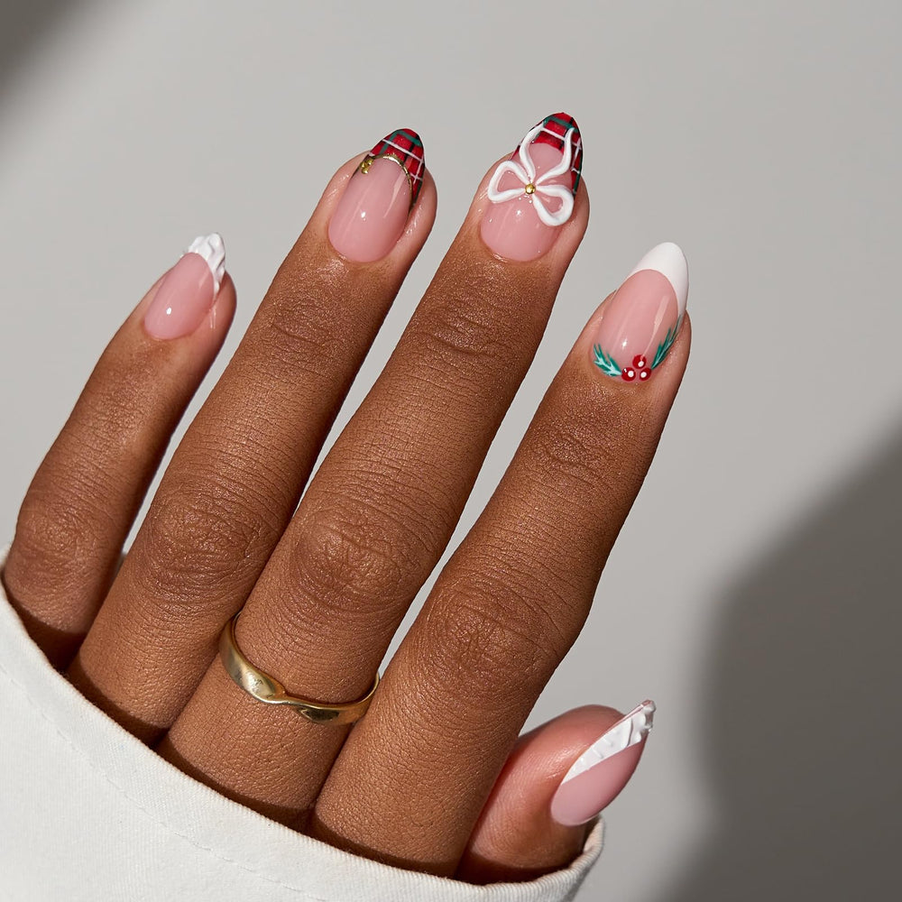 BTArtboxnails, manucure française style salon, rendu net à domicile.