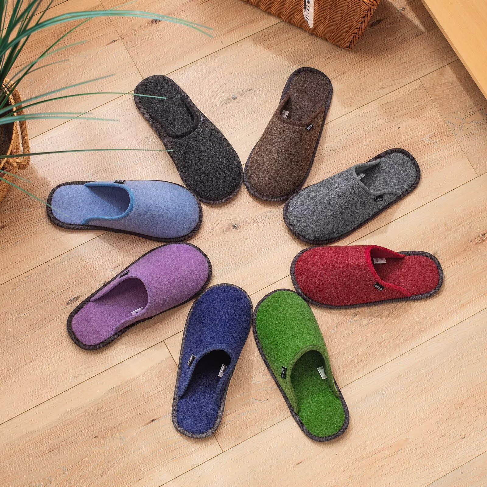 Chaussons BUGUKI servant de rechange pratique pour les invités.