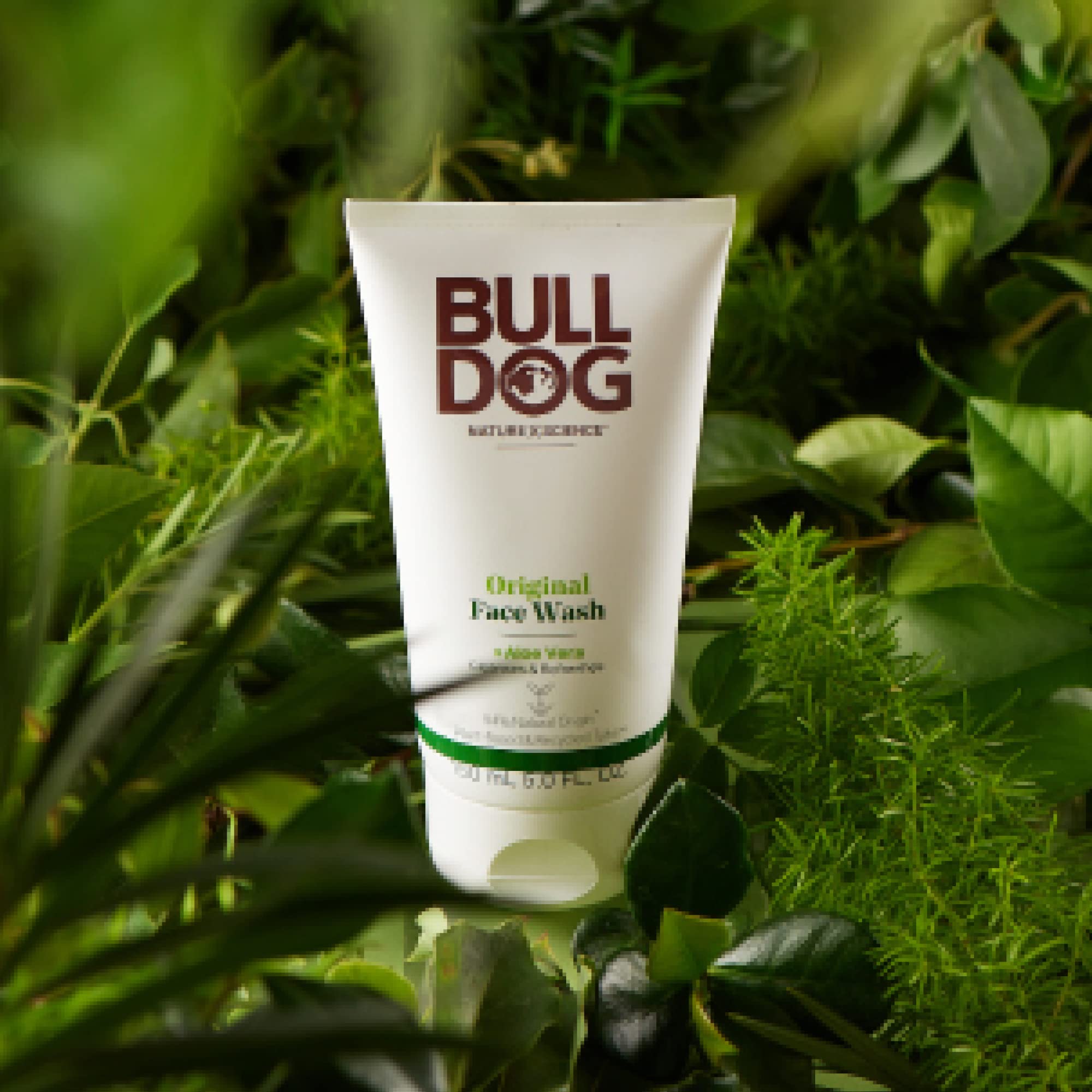 BULLDOG Lave-visage Original – utilisation quotidienne recommandée pour peaux normales.