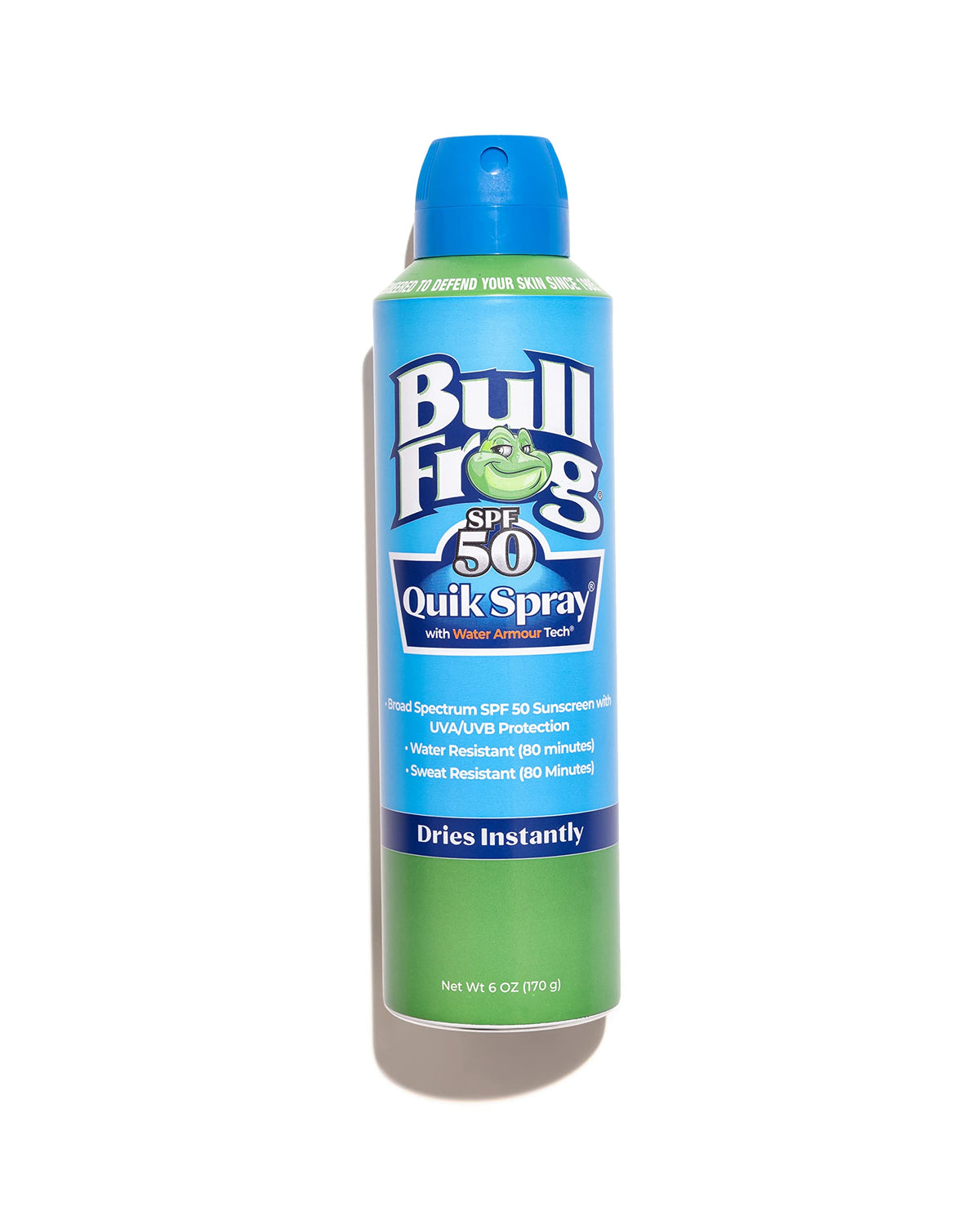 Bullfrog Quik Spray SPF50 sur bouteille, protection solaire pratique.