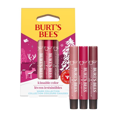 Baume teint rose Burt's Bees sur lèvres, fini doux et confortable.