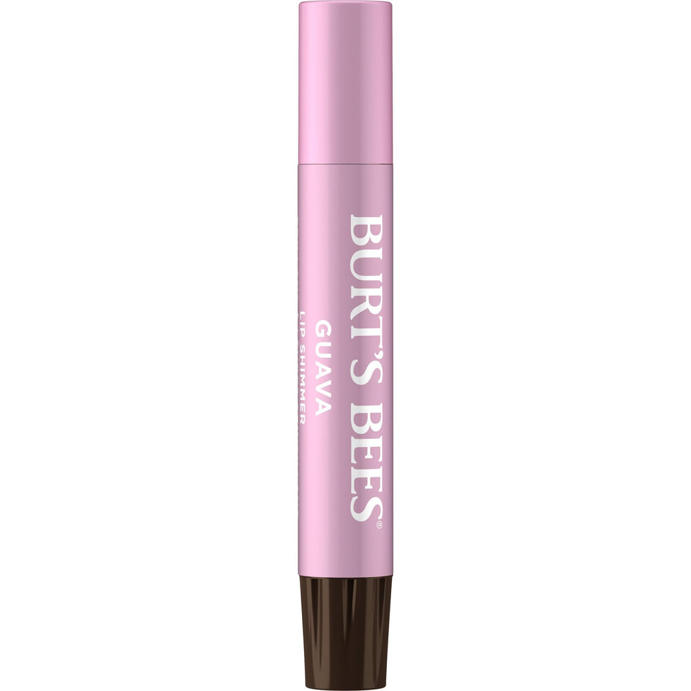 Burts Bees Brillance lumineuse Goyave sur les lèvres.