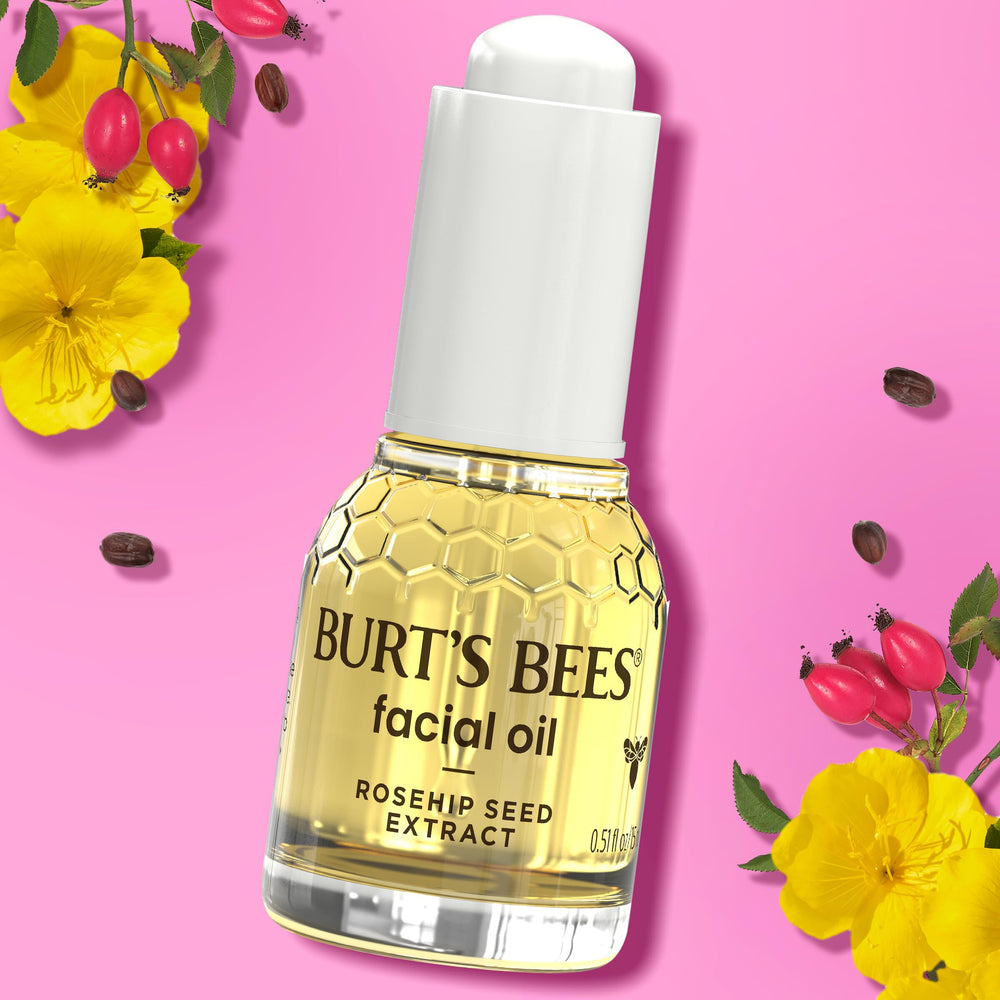 Hydratation tout au long de la journée grâce à Burt's Bees Huile Visage.