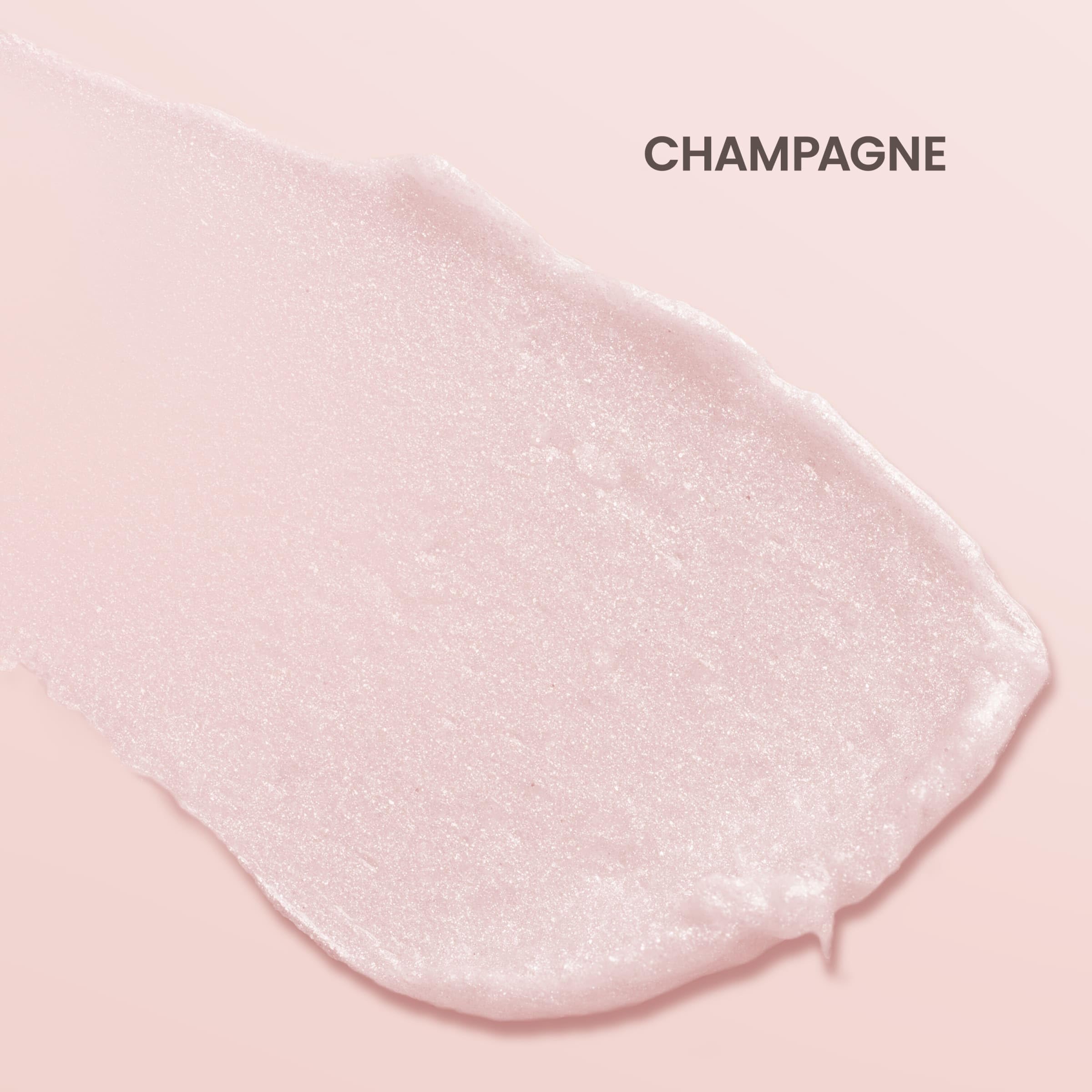 Texture crèmeuse Lip Shimmer Champagne qui glisse sur les lèvres.