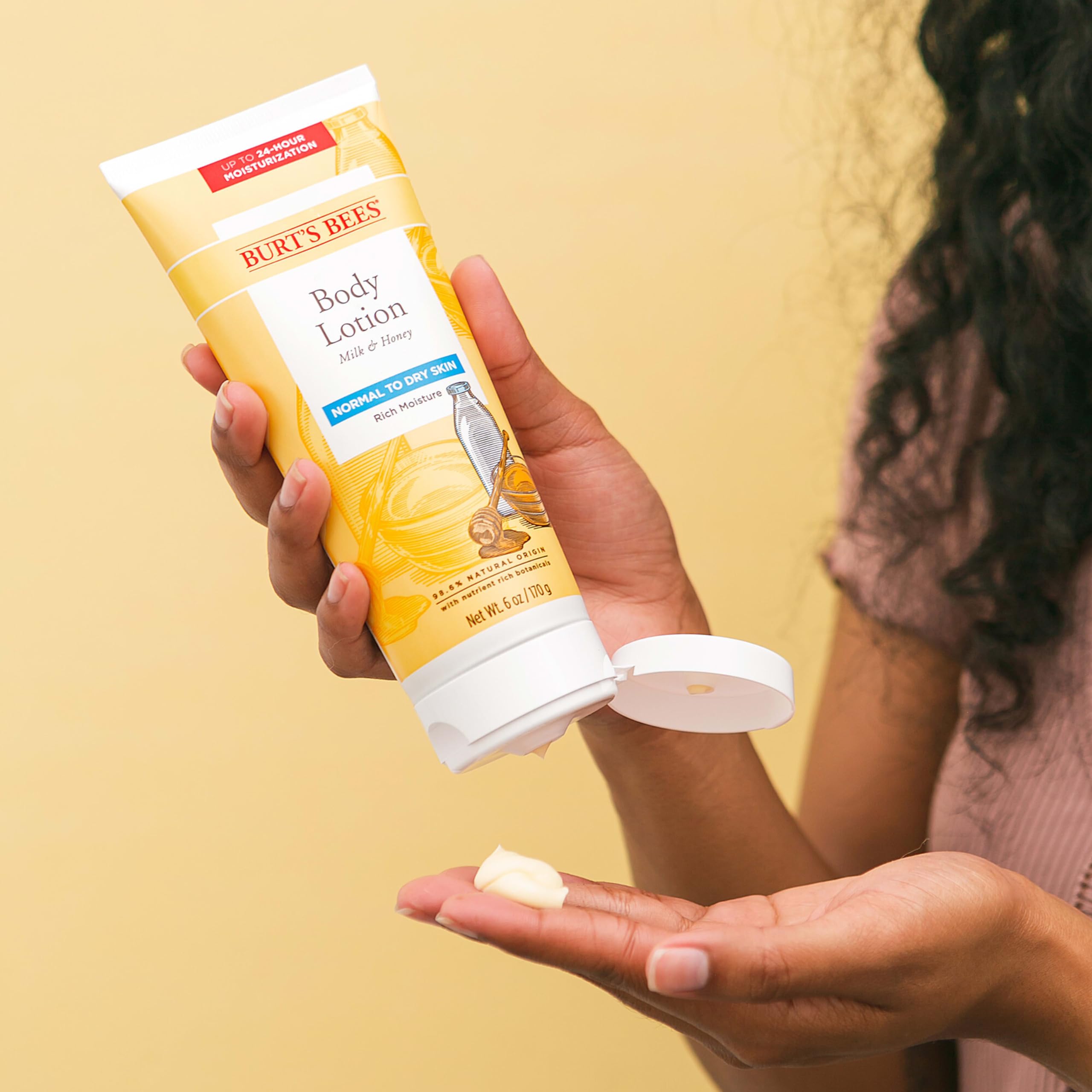 Peau douce après application de Burt's Bees Milk & Honey.