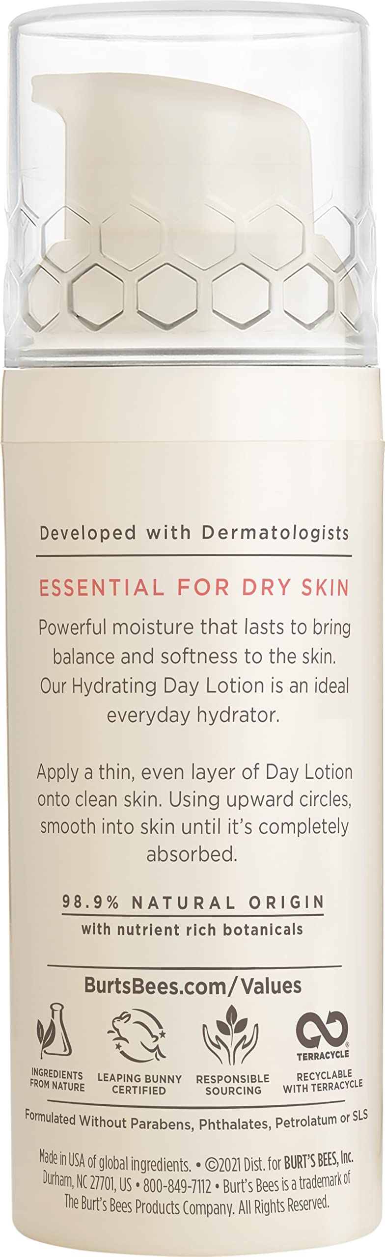 Burts Bees Lotion de Jour Éclatante – emballage élégant prêt à la routine quotidienne.