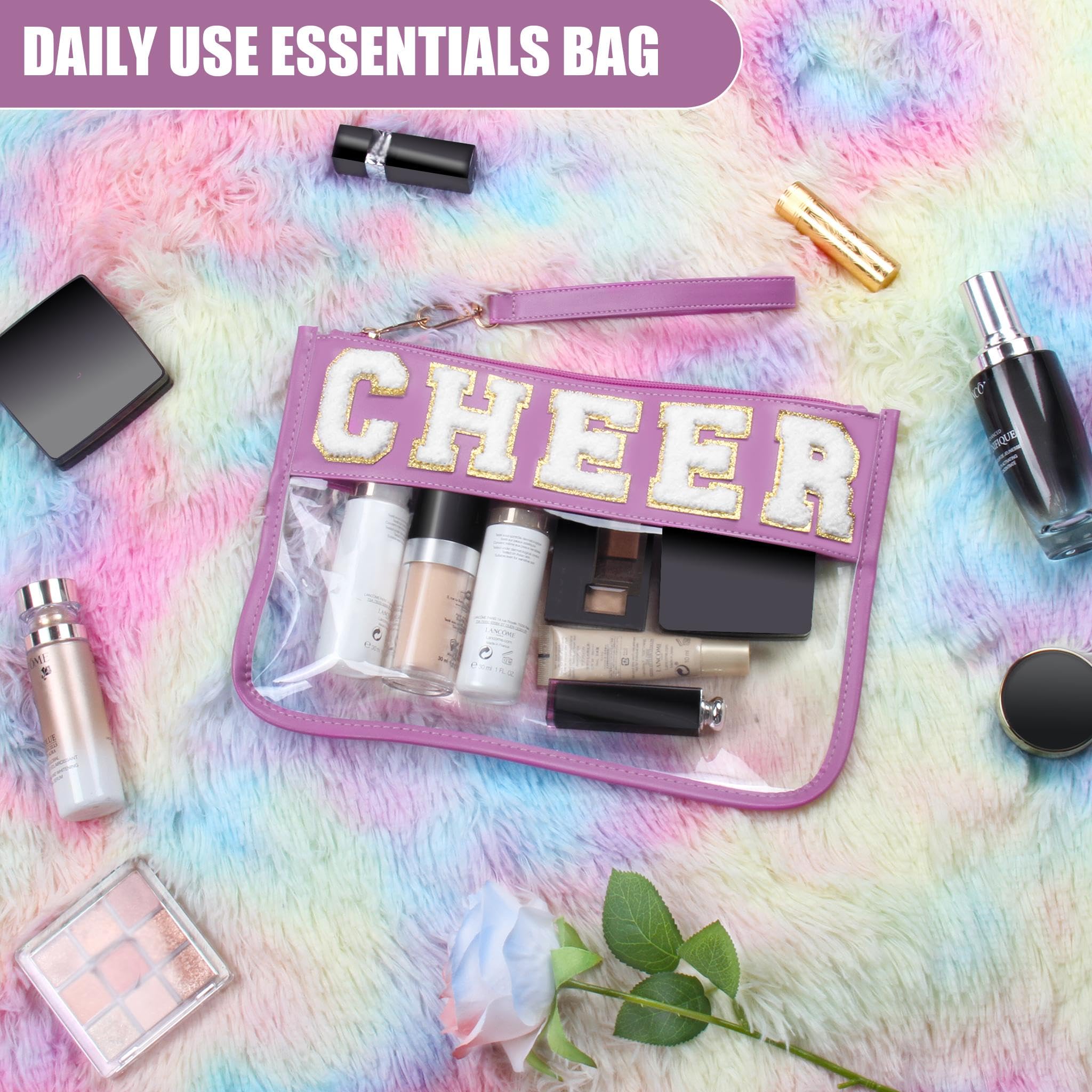 Utilisation polyvalente BuyCard: maquillage, cheveux et objets lors d’activités.