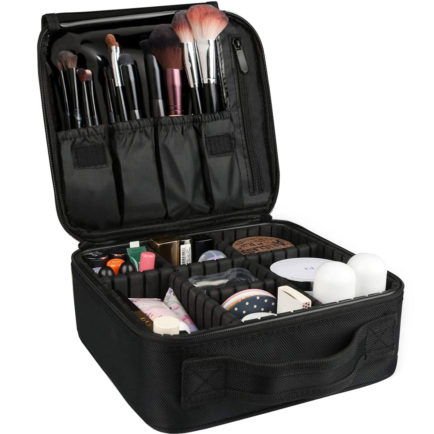 BVser etui-maquillage-pouvant se suspendre ou se poser en voyage.