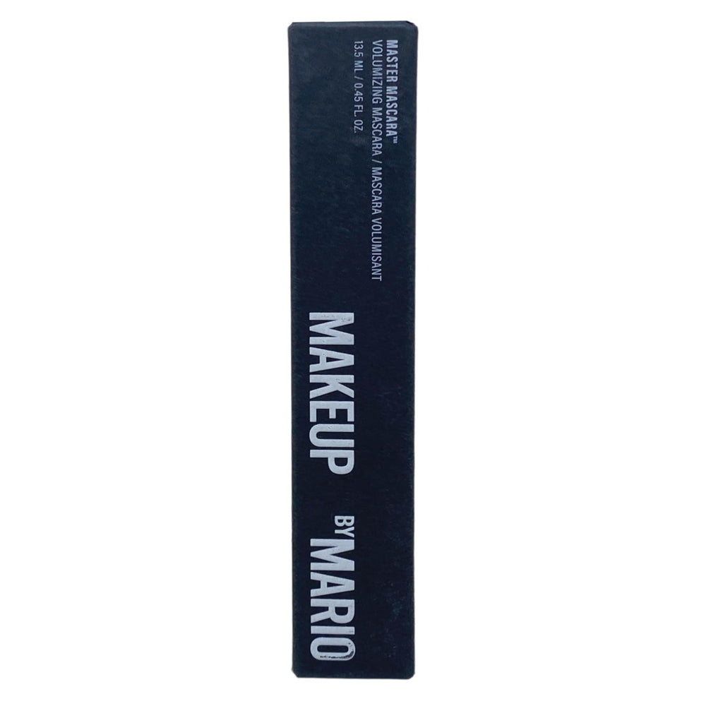 Maquillage By Mario Master Mascara, couleur noir profond pour un regard plus intense.