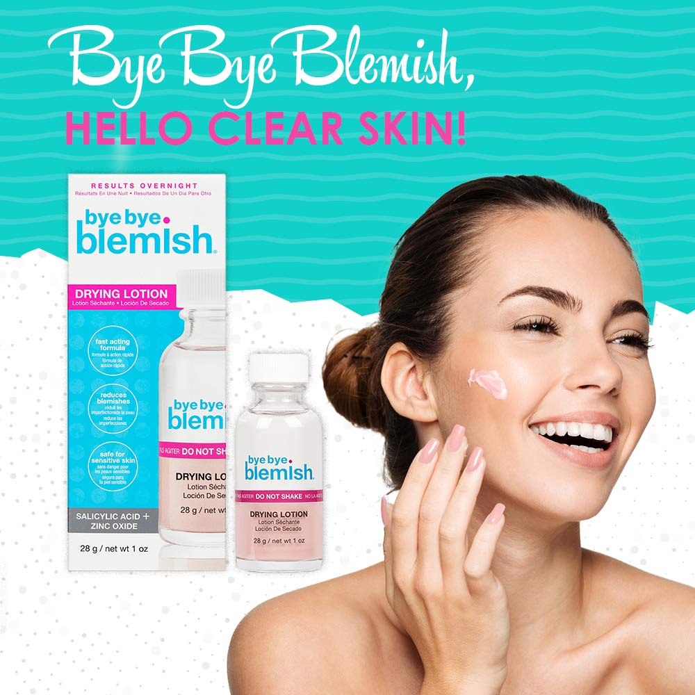 Bye Bye Blemish application sur bouton avec coton pour traitement local.