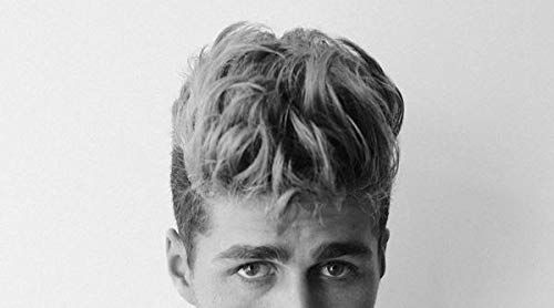 BYRD Hairdo Matte Pomade, peigne compact inclus, pratique en déplacement.