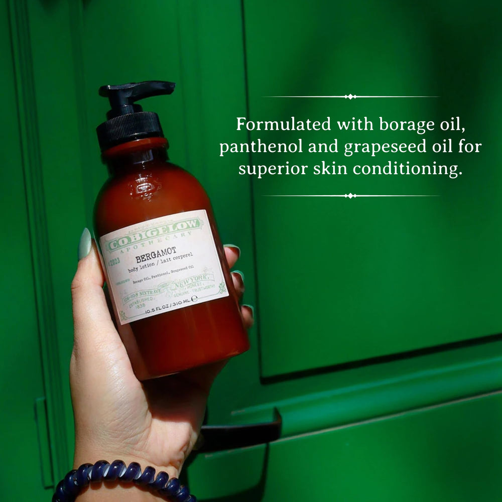 Pompe pratique de C.O. Bigelow Bergamot Lotion, application facile.