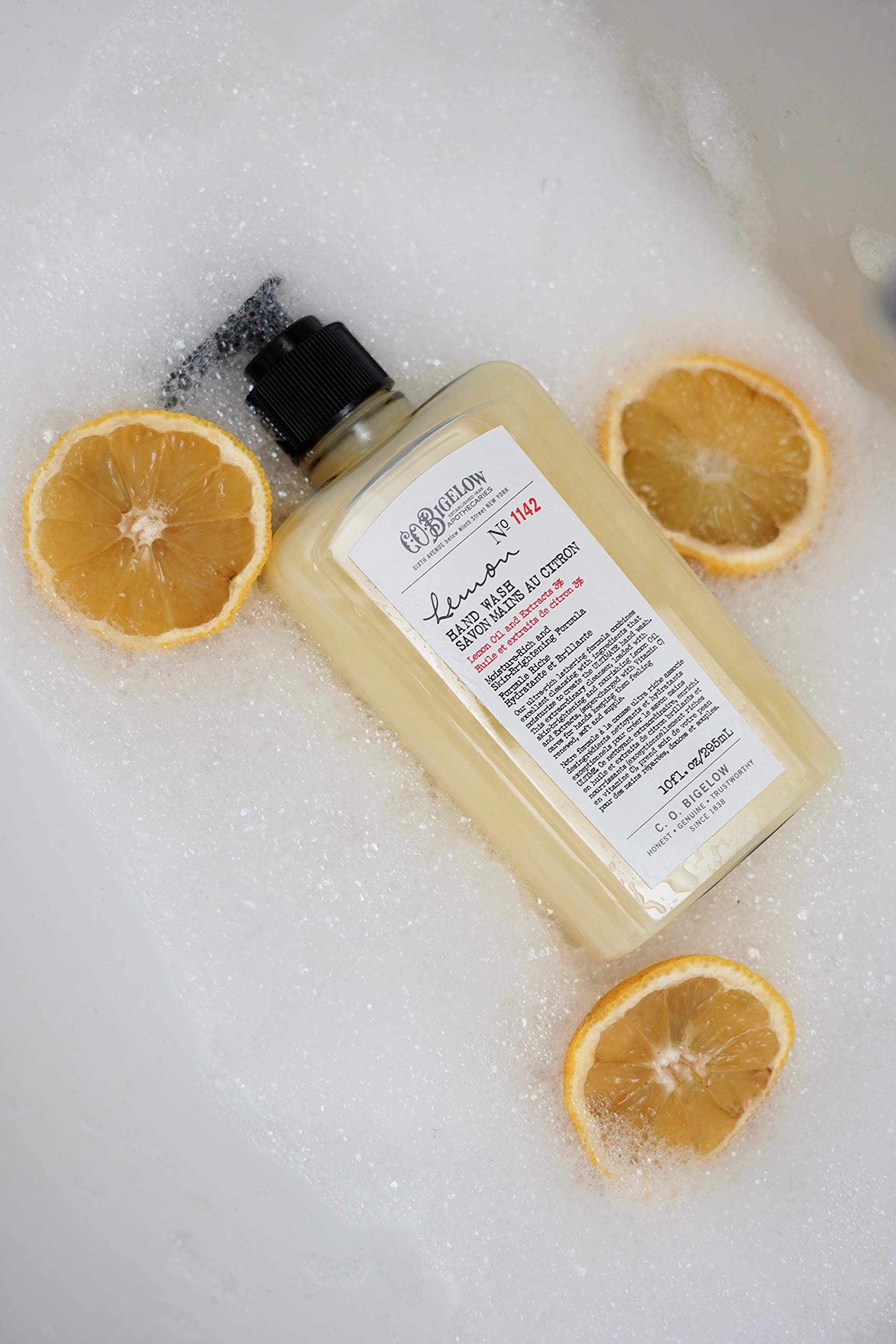 C.O. Bigelow savon citron – texture onctueuse qui nettoie sans dessécher.