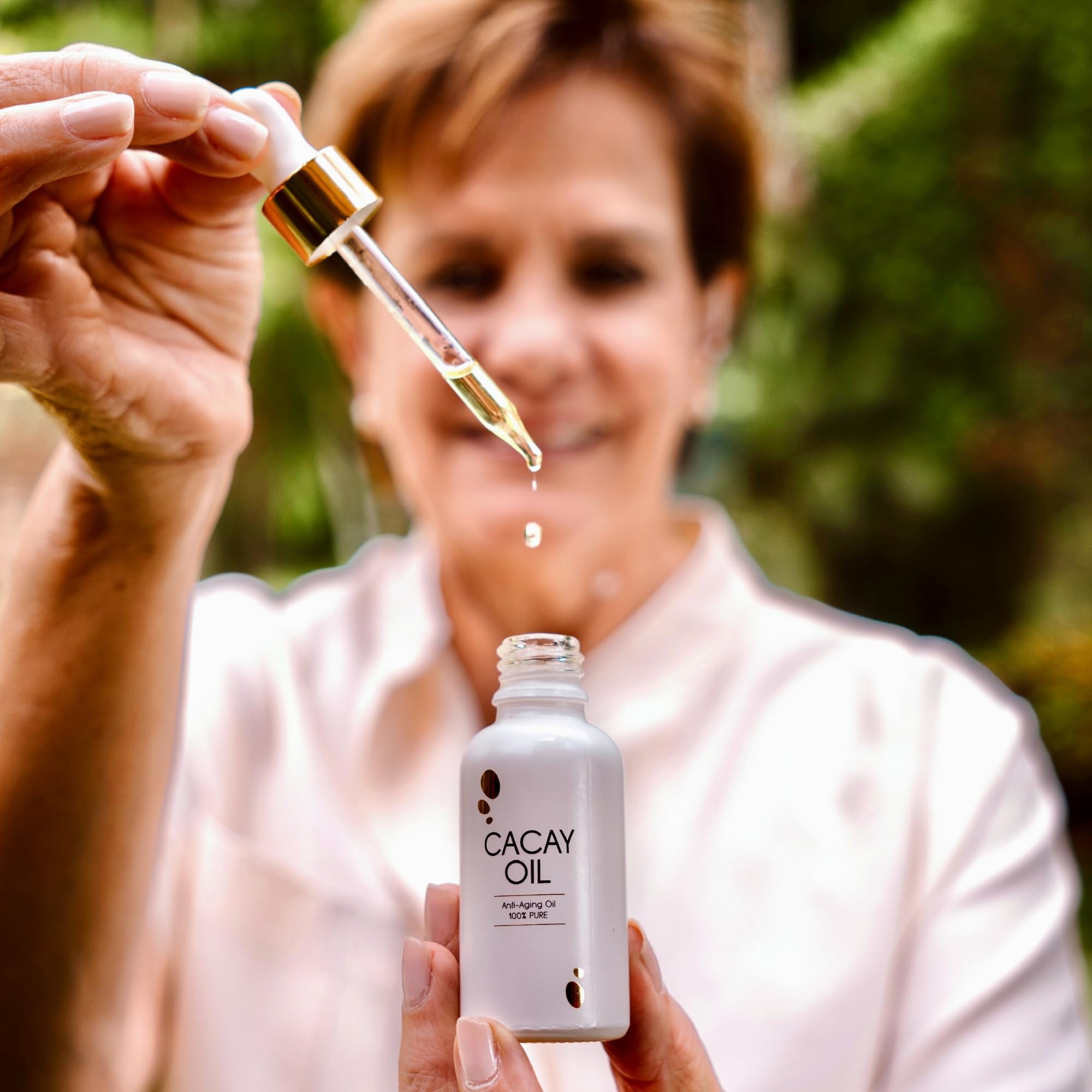 Huile cheveux Cacay Pure, brillance et vitalité des longueurs.