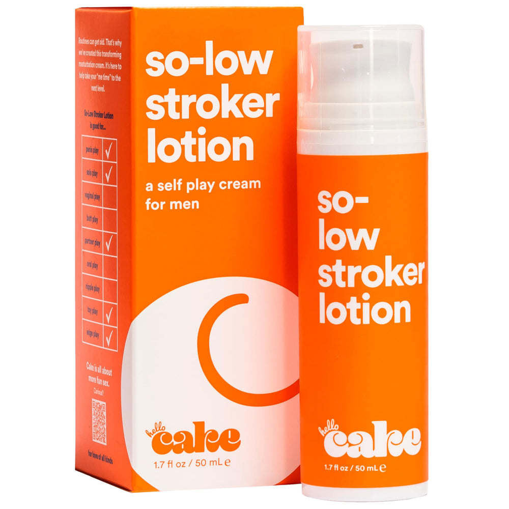 Cake So-Low Stroker Lotion bouteille pratique pour une application douce et durable.